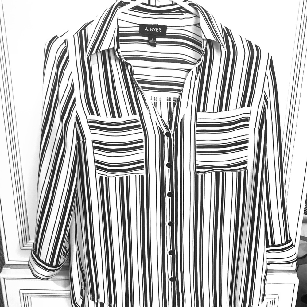 Blouse black and white